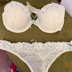 C&A LACE EMBROIDERED LINGERIE SET